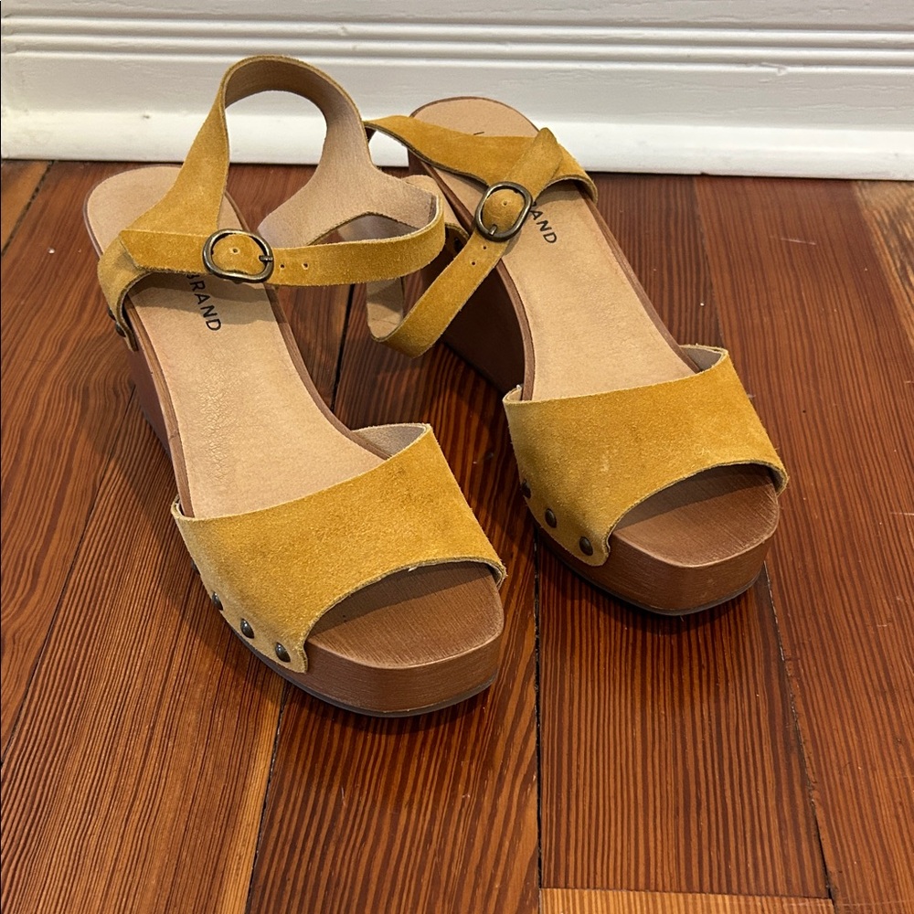 Lucky Brand Mustard Sandals with Wooden Sole